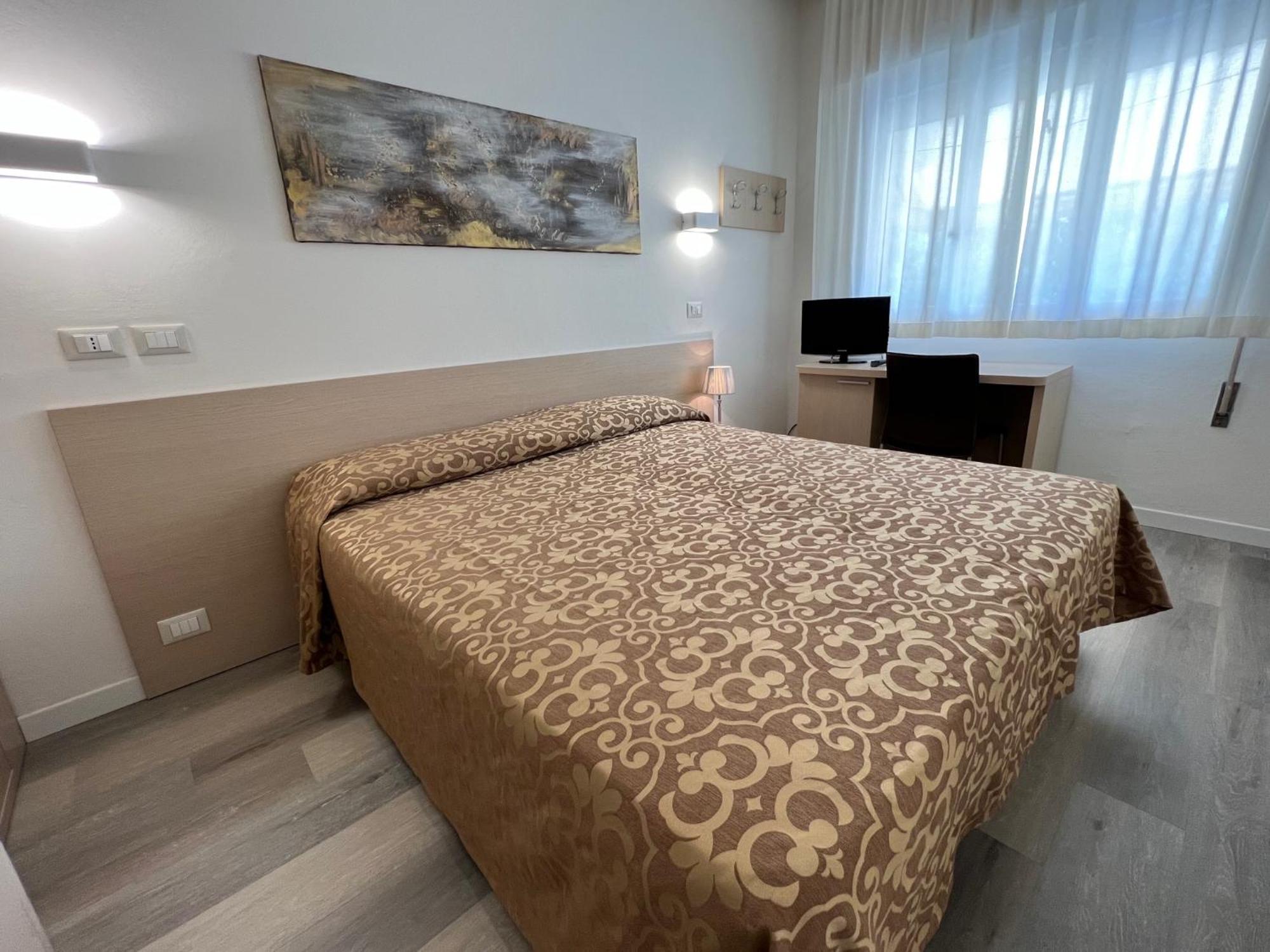 Hotel Castiglione Lignano Sabbiadoro Extérieur photo
