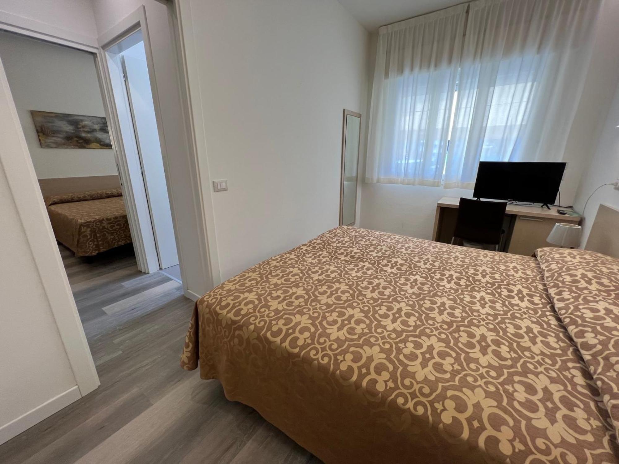 Hotel Castiglione Lignano Sabbiadoro Extérieur photo