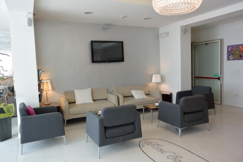 Hotel Castiglione Lignano Sabbiadoro Extérieur photo